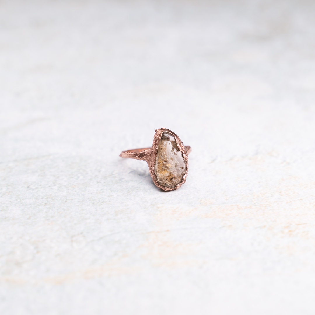 Ring met bergkristal