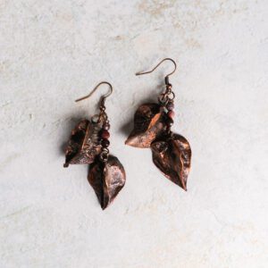 Oorbellen van stipbegonia bloemen