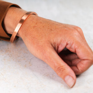 Twisted cuff armband