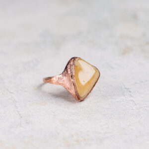 Ring met calciet