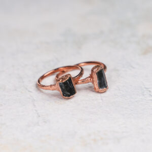Ring met zwarte toermalijn