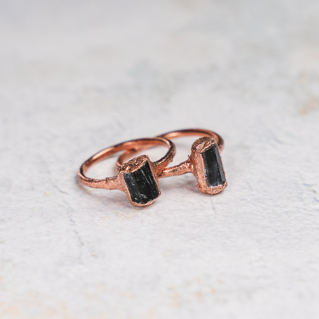Ring met zwarte toermalijn